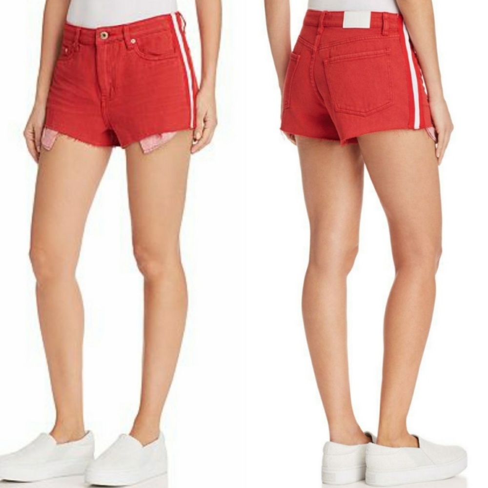 Pistola Red Shorts